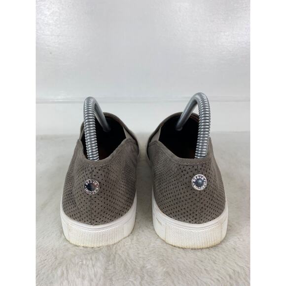 Steve Madden Zarayy Perforated Slip-On Sneakers Size 8.5 Taupe Suede Shoes - Picture 3 of 10